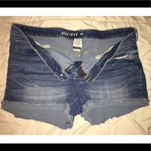 Ava & Viv Midi Shorts